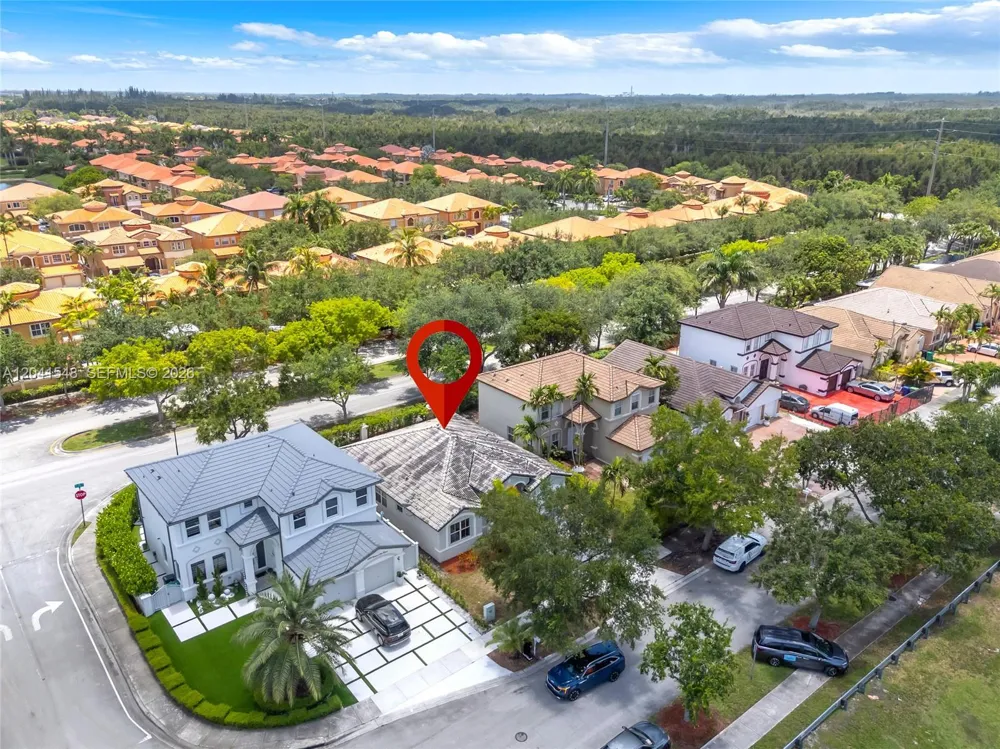 15506 SW 25th Ter Miami, FL 33185