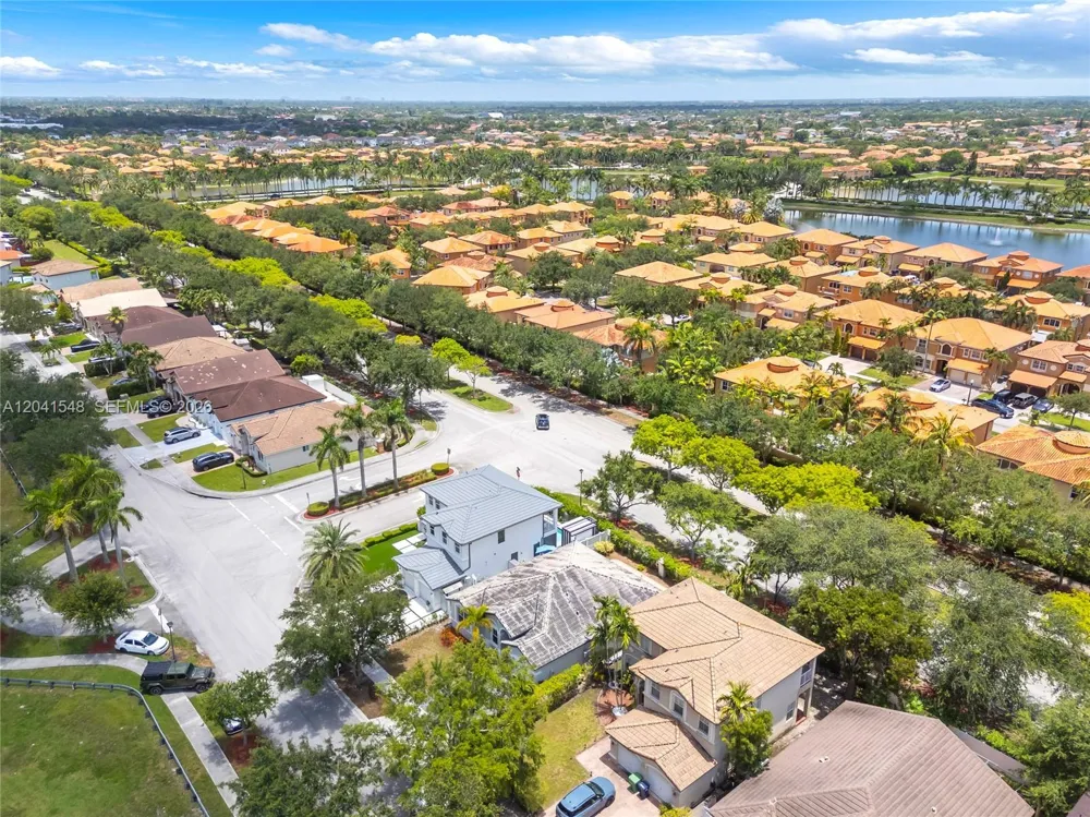 15506 SW 25th Ter Miami, FL 33185