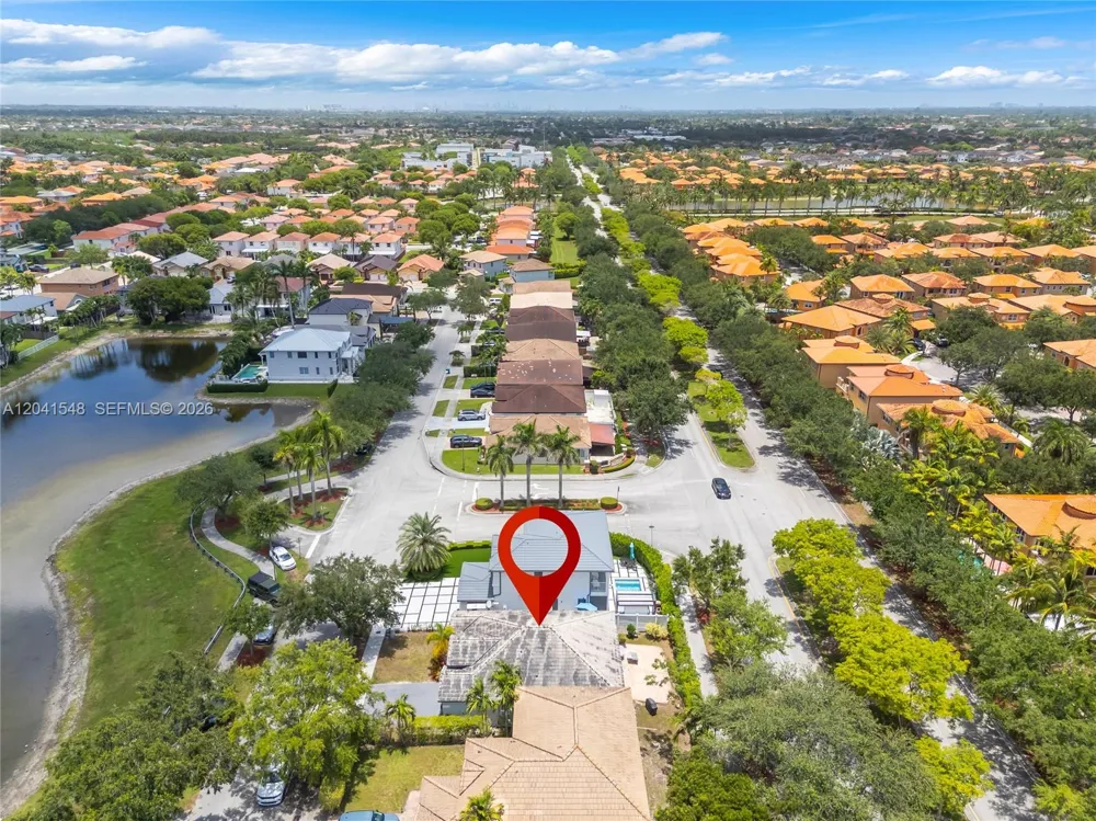15506 SW 25th Ter Miami, FL 33185