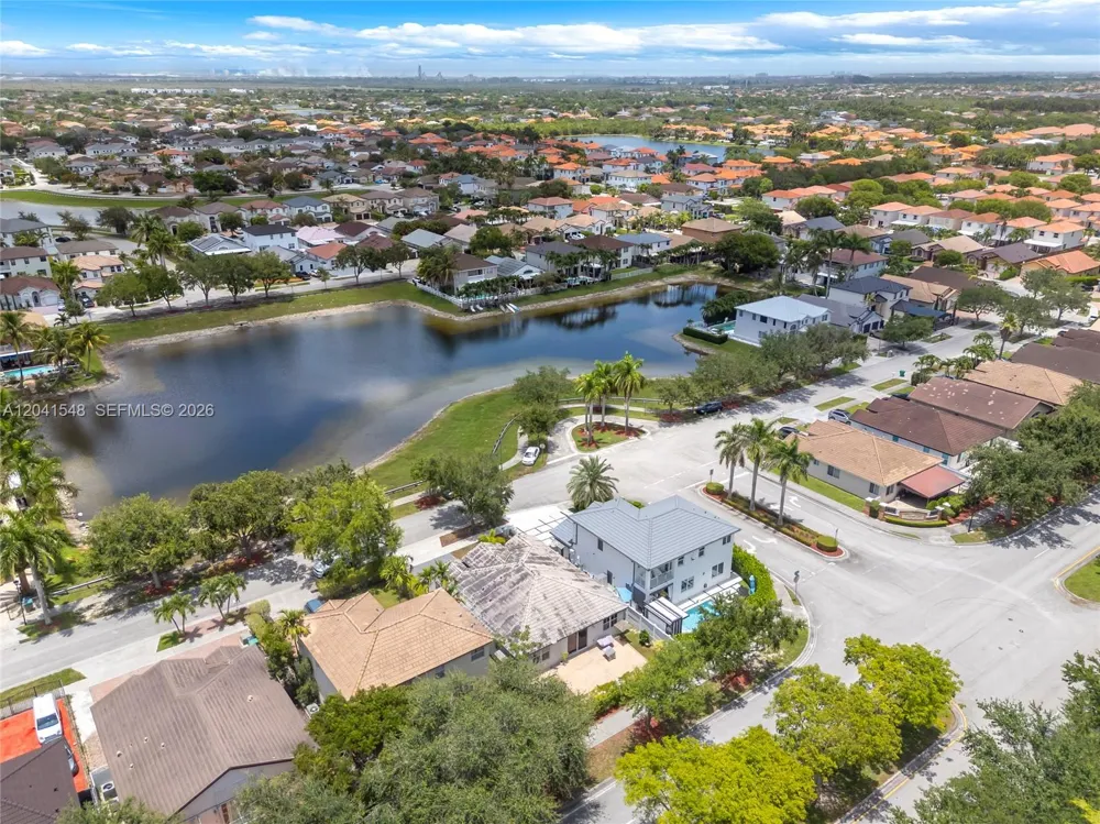 15506 SW 25th Ter Miami, FL 33185