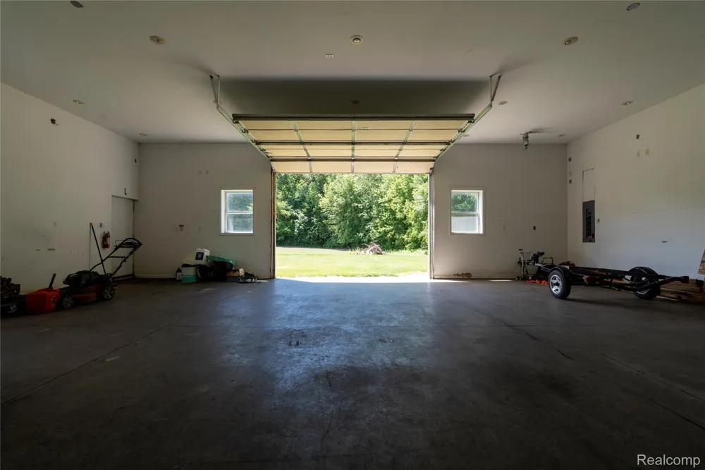 10069 Silver Lake Road Argentine Township, MI 48451