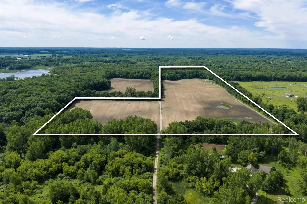 10069 Silver Lake Road Argentine Township, MI 48451