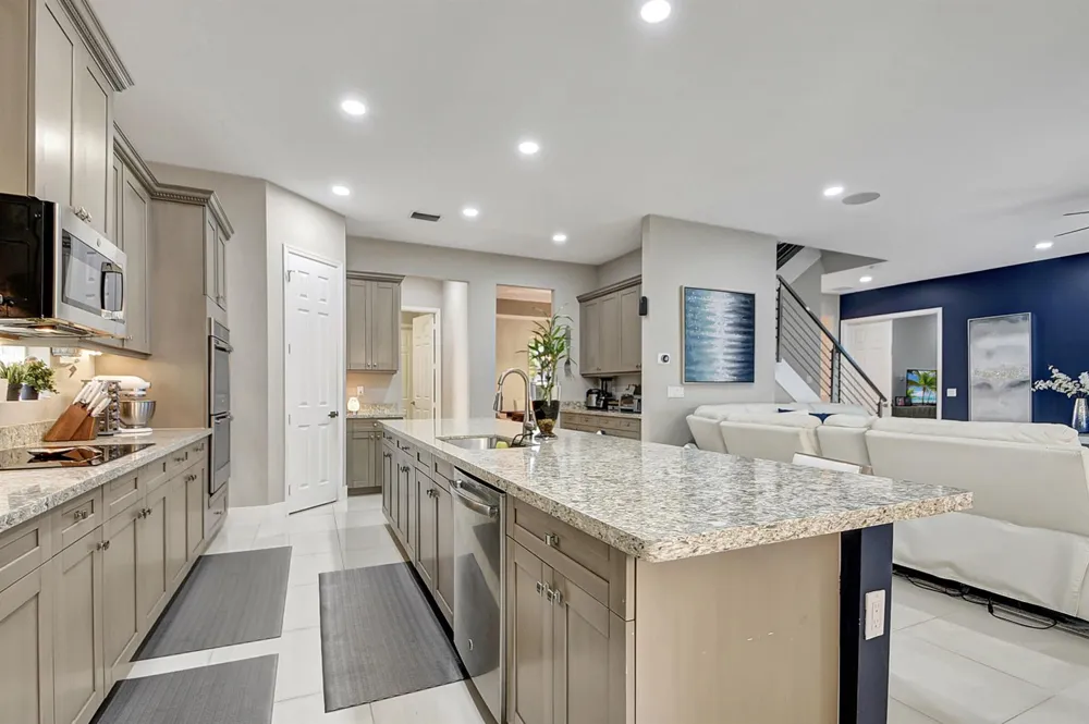 8952 Cypress Grove Lane West Palm Beach, FL 33411