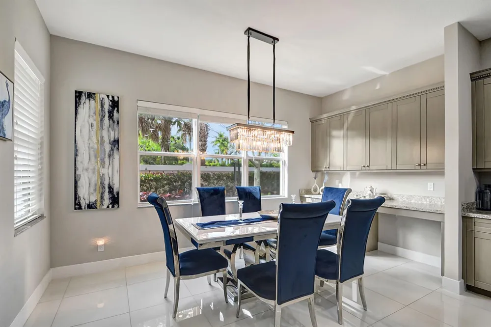 8952 Cypress Grove Lane West Palm Beach, FL 33411