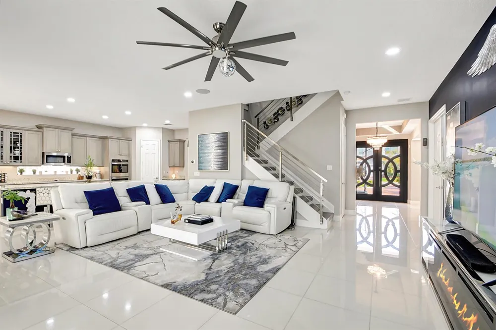 8952 Cypress Grove Lane West Palm Beach, FL 33411