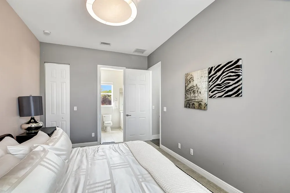8952 Cypress Grove Lane West Palm Beach, FL 33411