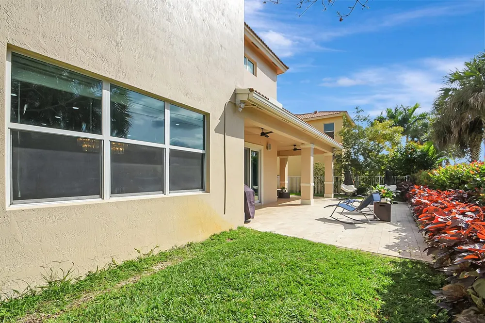 8952 Cypress Grove Lane West Palm Beach, FL 33411