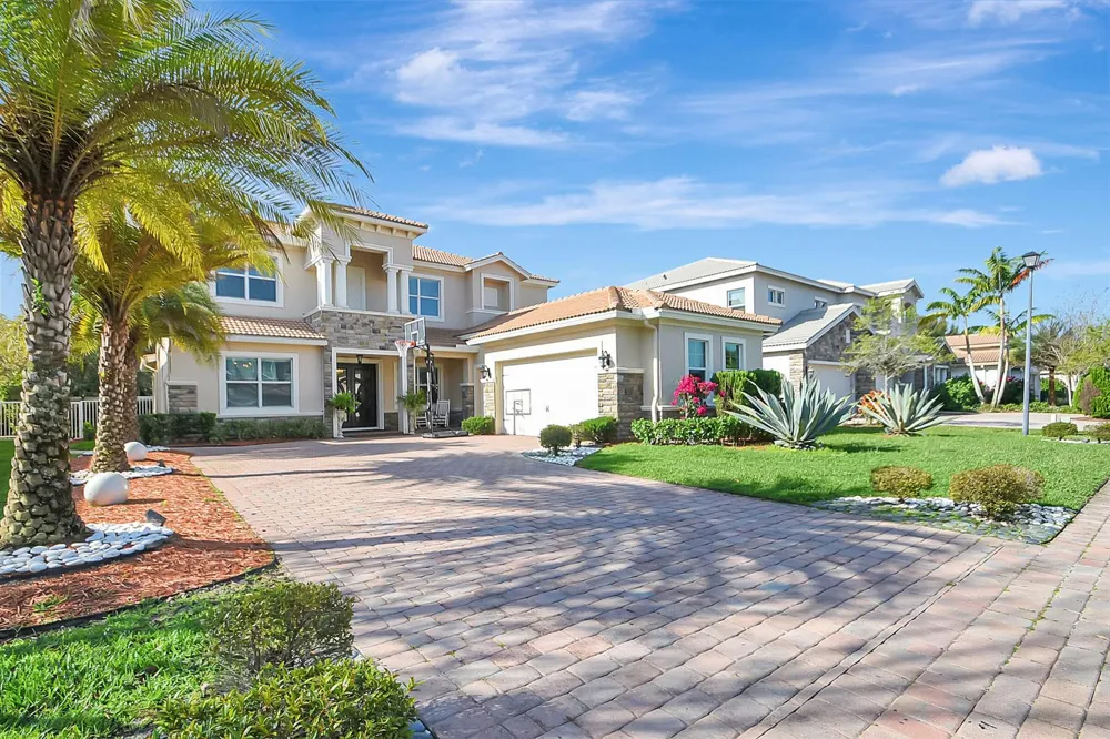 8952 Cypress Grove Lane West Palm Beach, FL 33411