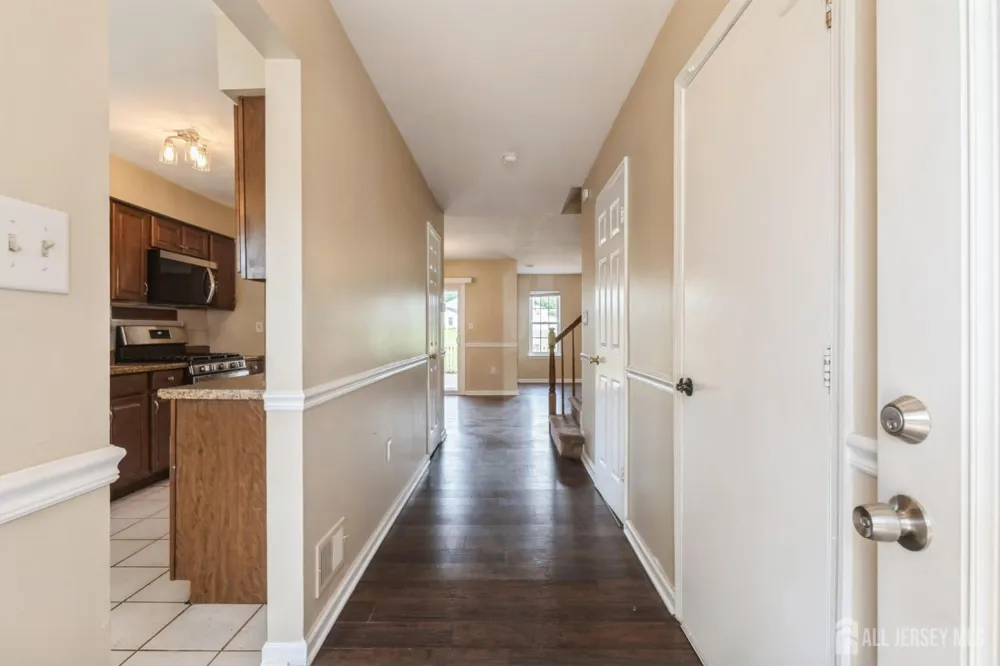 7 Sloop Square Howell, NJ 07228