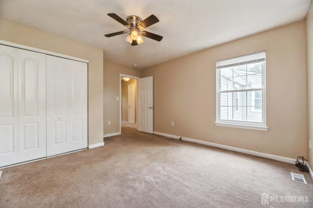 7 Sloop Square Howell, NJ 07228