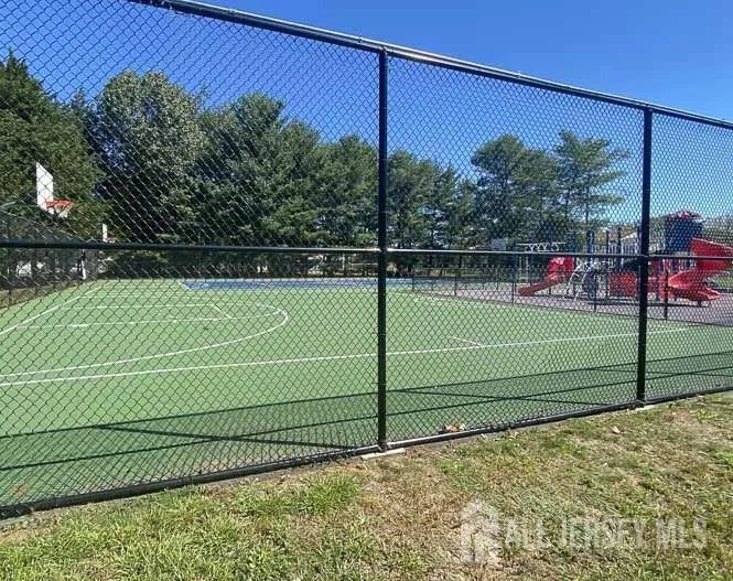 7 Sloop Square Howell, NJ 07228