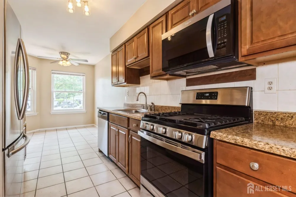 7 Sloop Square Howell, NJ 07228