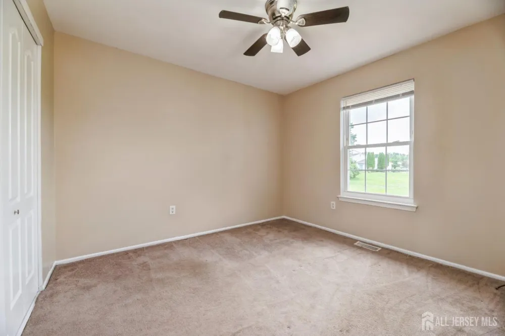 7 Sloop Square Howell, NJ 07228
