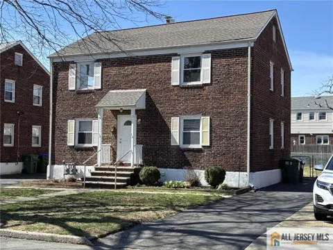 7 Coolidge Avenue
