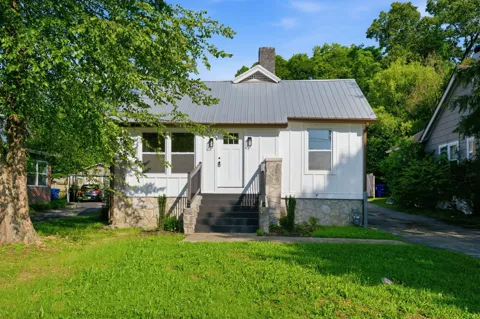 27 Vista Drive