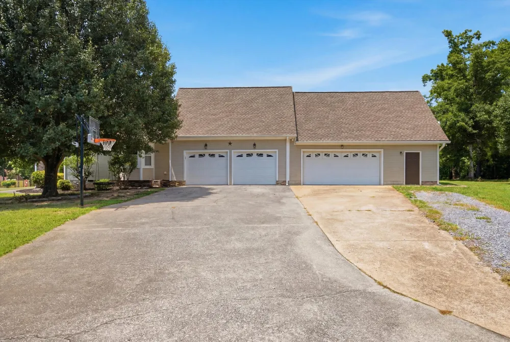 301 Dogwood Lane Fort Oglethorpe, GA 30742