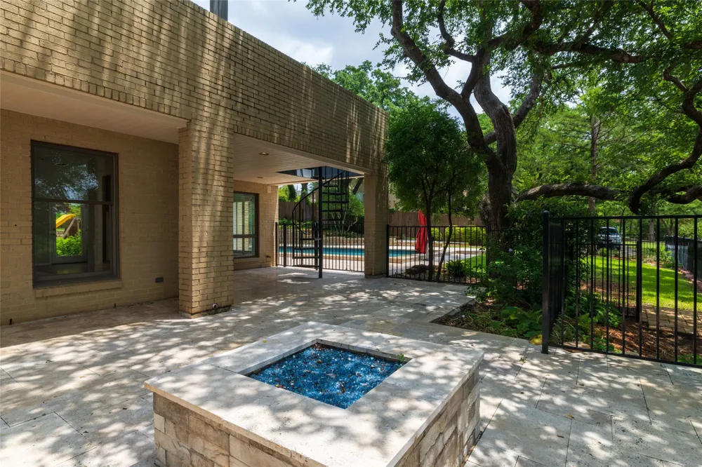 3505 Estates Drive Dalworthington Gardens, TX 76016