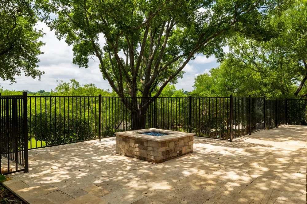3505 Estates Drive Dalworthington Gardens, TX 76016