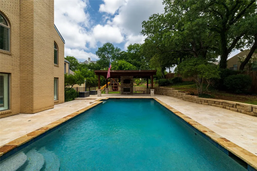 3505 Estates Drive Dalworthington Gardens, TX 76016