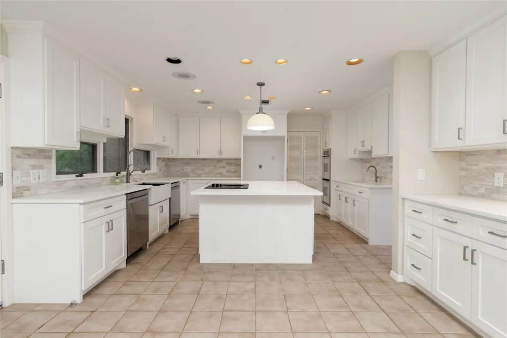 3505 Estates Drive Dalworthington Gardens, TX 76016