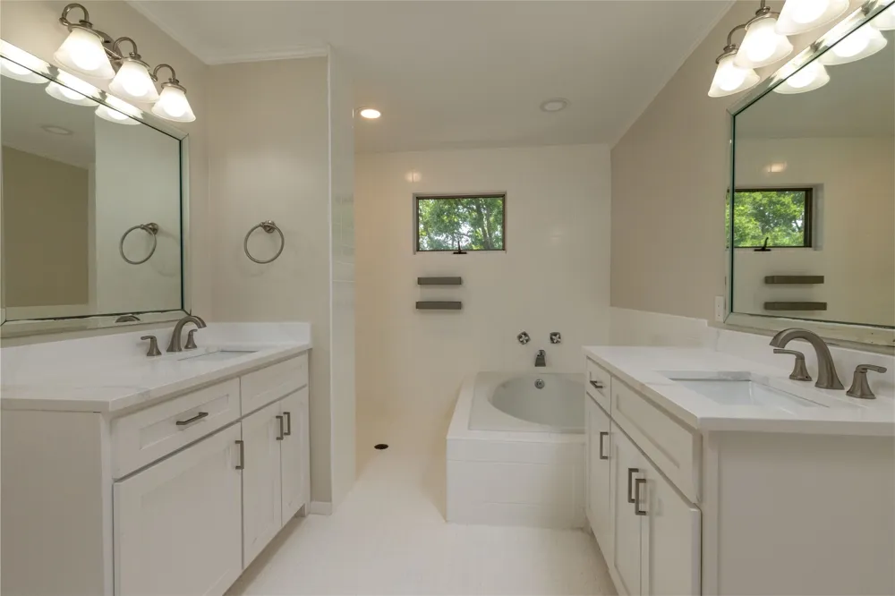 3505 Estates Drive Dalworthington Gardens, TX 76016
