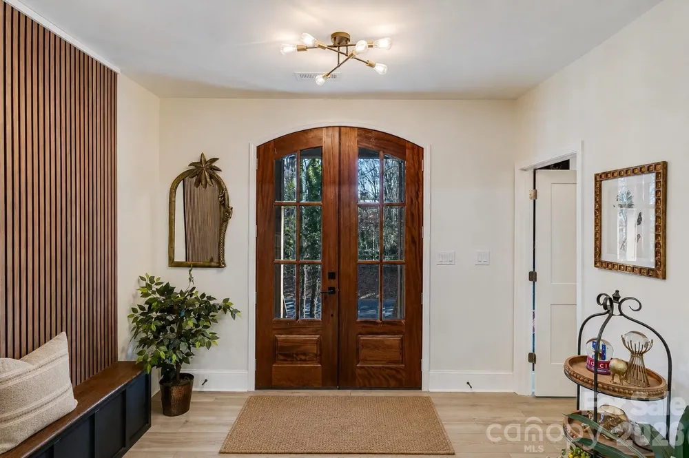 16 Tanglewood Road Lake Wylie, SC 29710