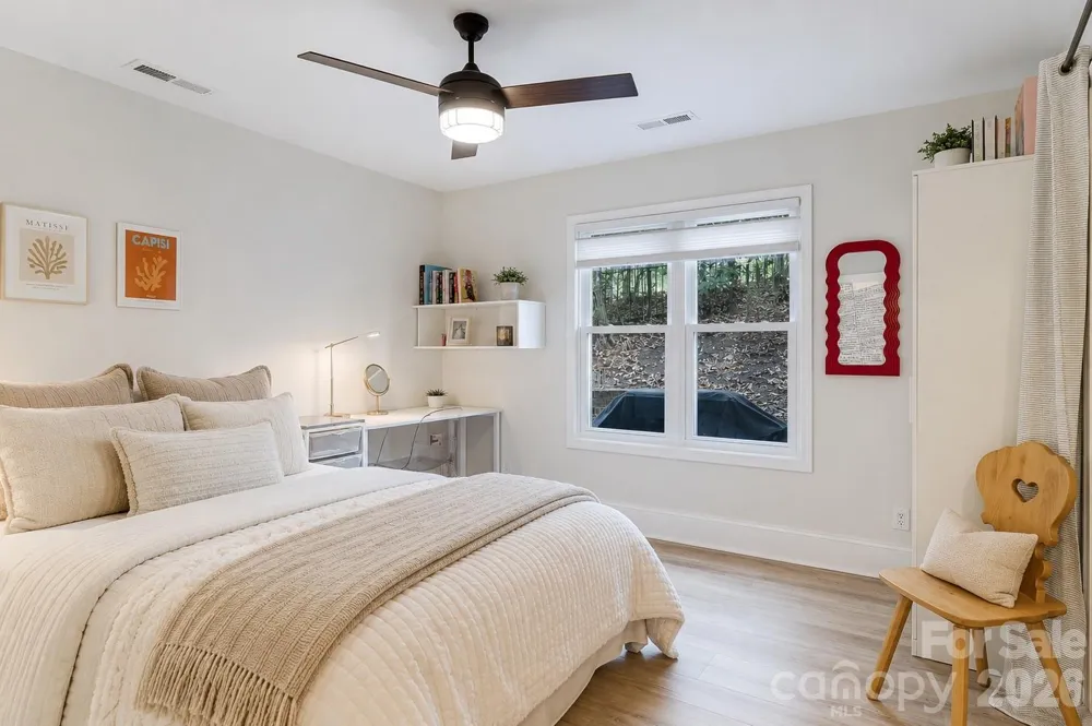 16 Tanglewood Road Lake Wylie, SC 29710