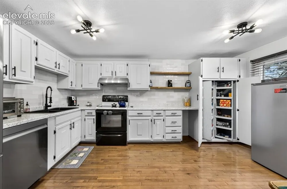 2071 Calle Fontana Fountain, CO 80817