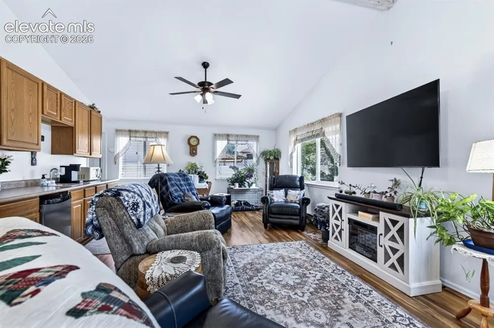 2071 Calle Fontana Fountain, CO 80817