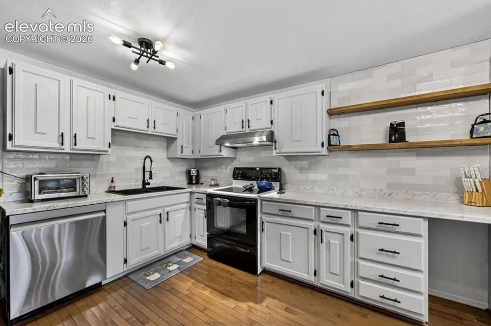 2071 Calle Fontana Fountain, CO 80817