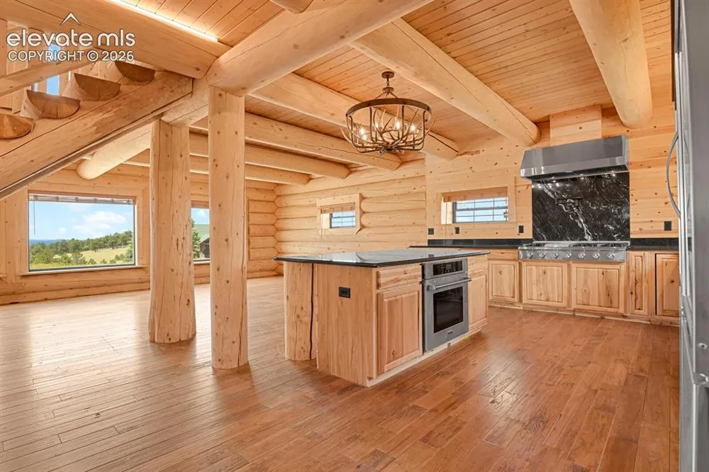 35 Shaw Lane Divide, CO 80814