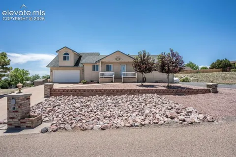 841 S Dogwood Drive