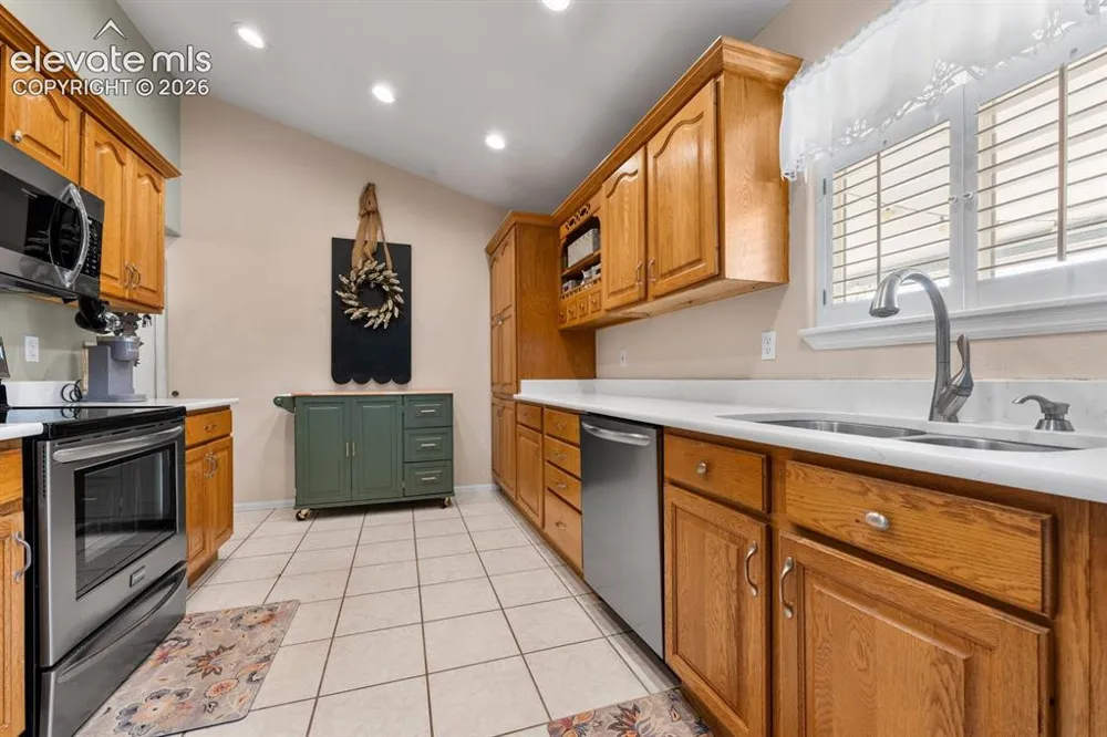 841 S Dogwood Drive Pueblo, CO 81007