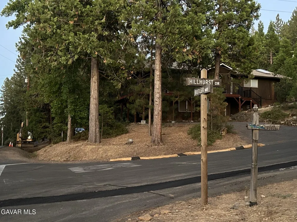 12105 Hillhurst Circle Goverland, CA 95321
