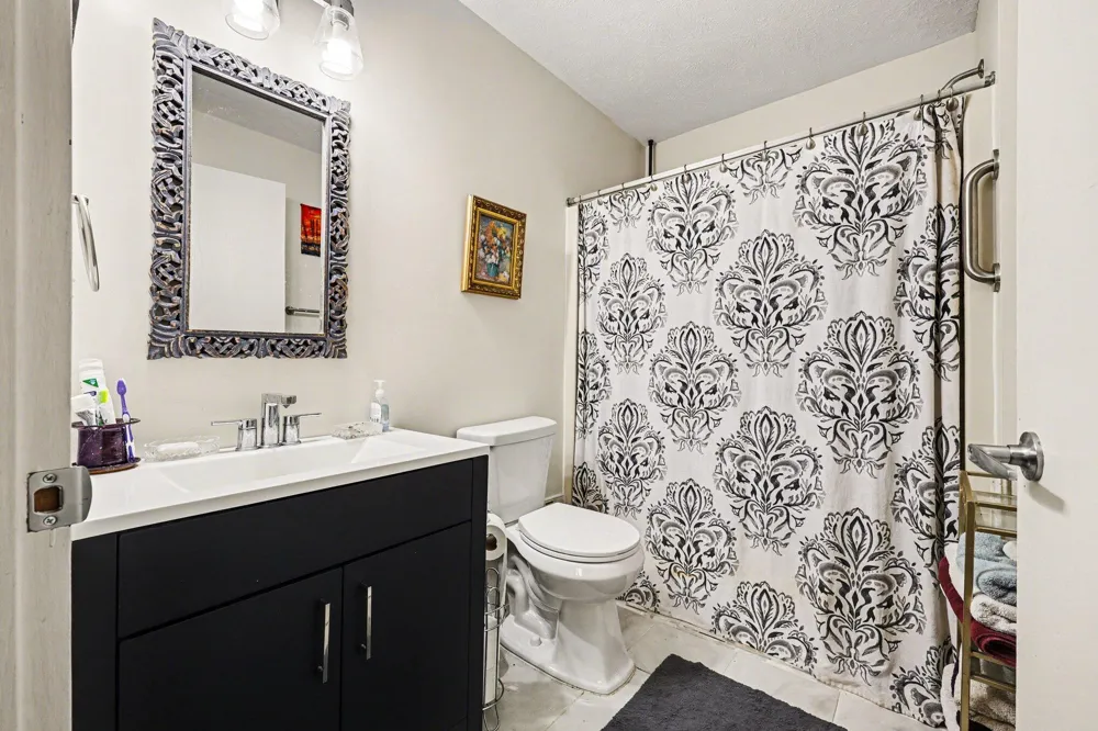6675 122nd Avenue Fennville, MI 49408