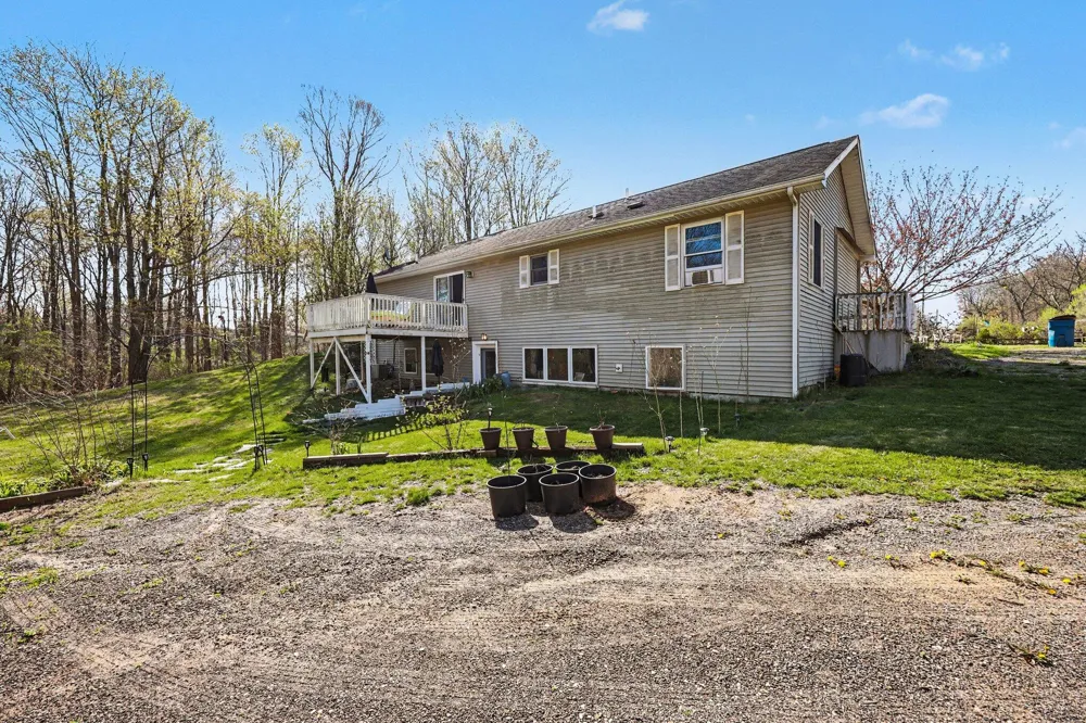 6675 122nd Avenue Fennville, MI 49408