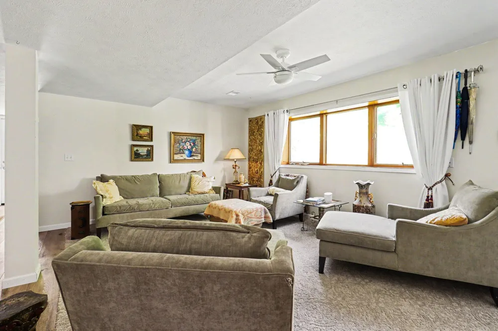 6675 122nd Avenue Fennville, MI 49408
