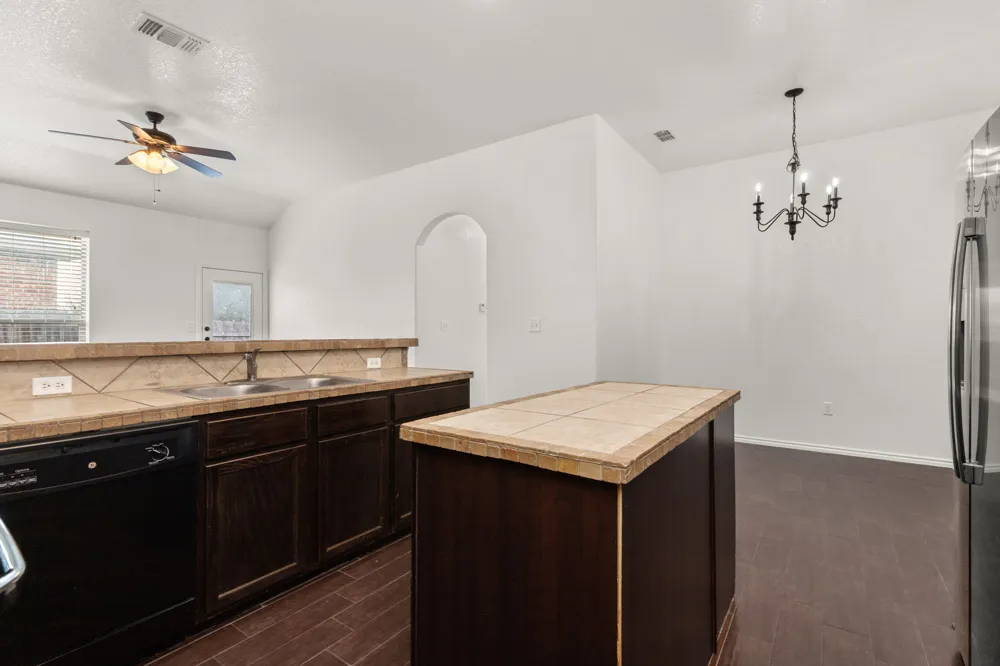 586 Creekside Circle New Braunfels, TX 78130