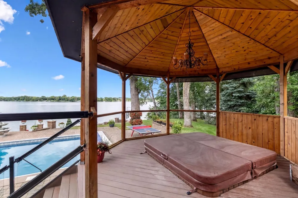25701 Willow Lane New Prague, MN 56071