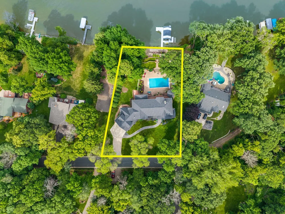 25701 Willow Lane New Prague, MN 56071