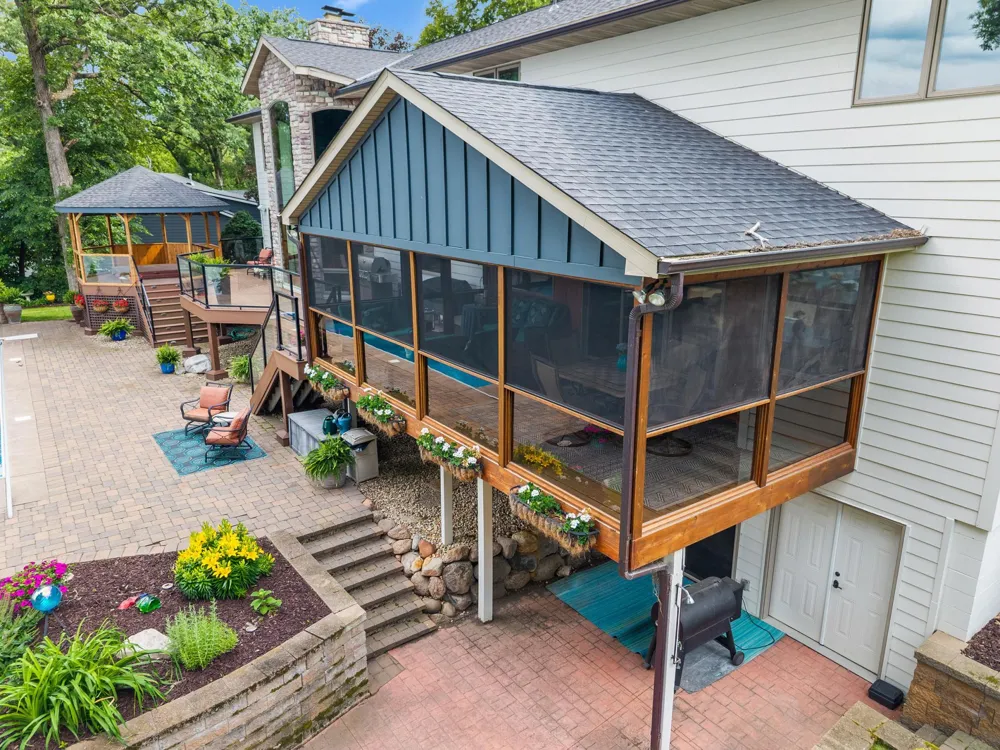 25701 Willow Lane New Prague, MN 56071