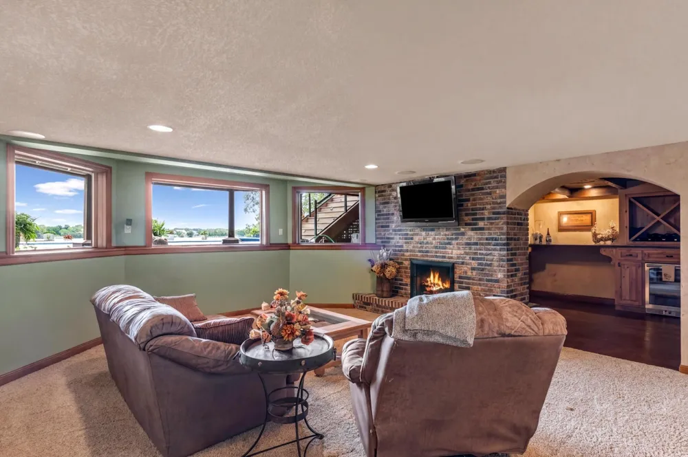 25701 Willow Lane New Prague, MN 56071