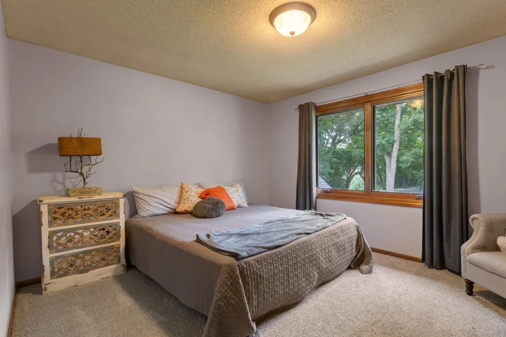 25701 Willow Lane New Prague, MN 56071