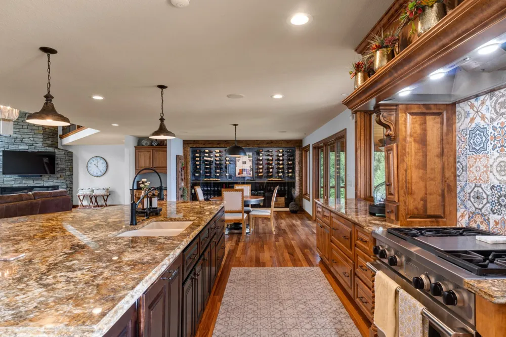 25701 Willow Lane New Prague, MN 56071