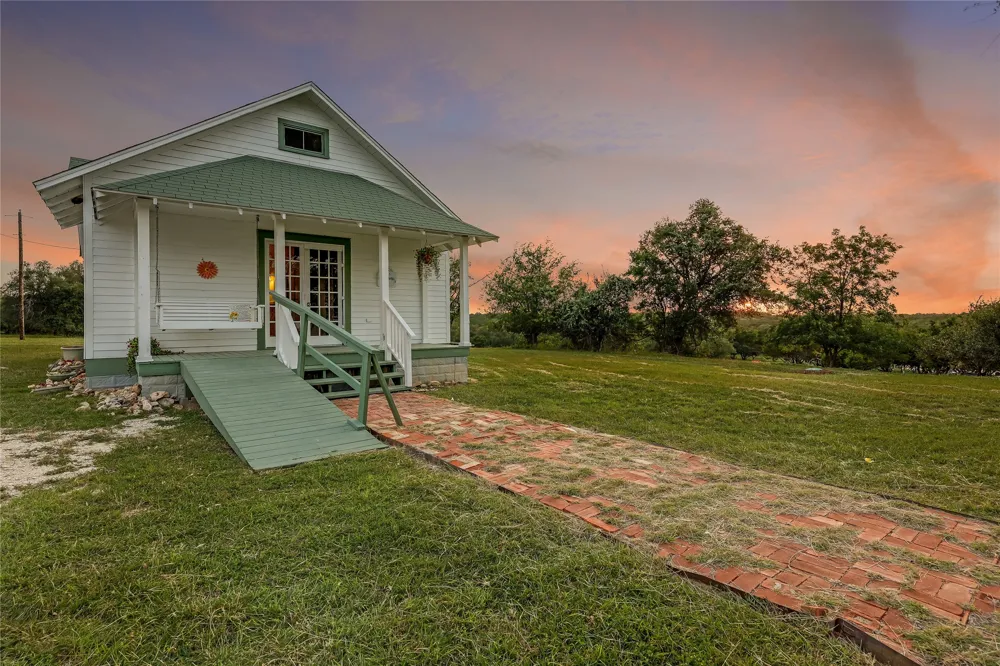 13471 Cedar Valley Road Salado, TX 76571