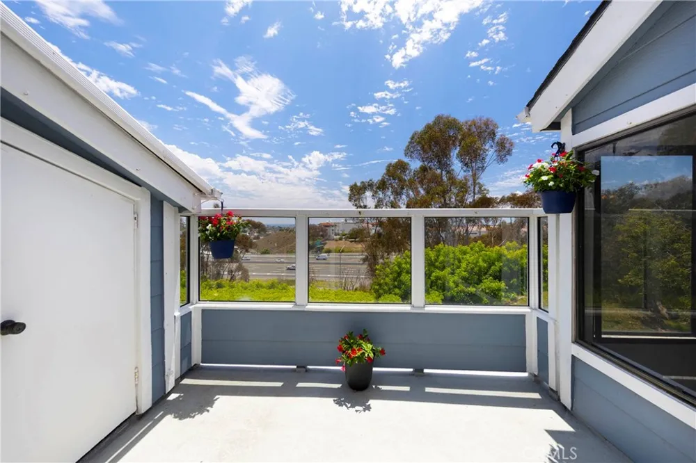 2147 Calle Ola Verde San Clemente, CA 92673