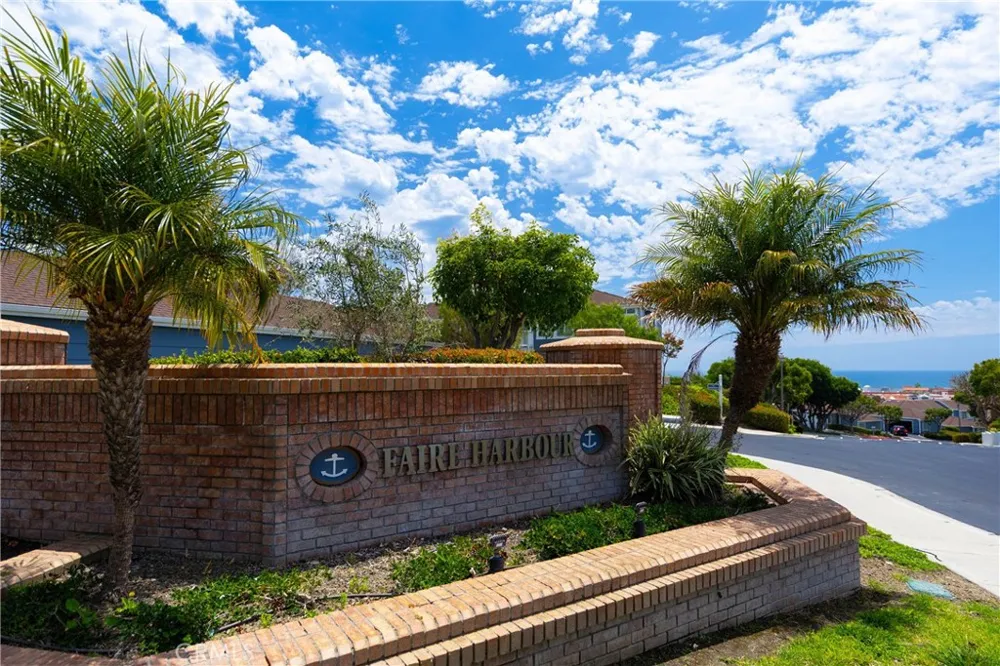 2147 Calle Ola Verde San Clemente, CA 92673