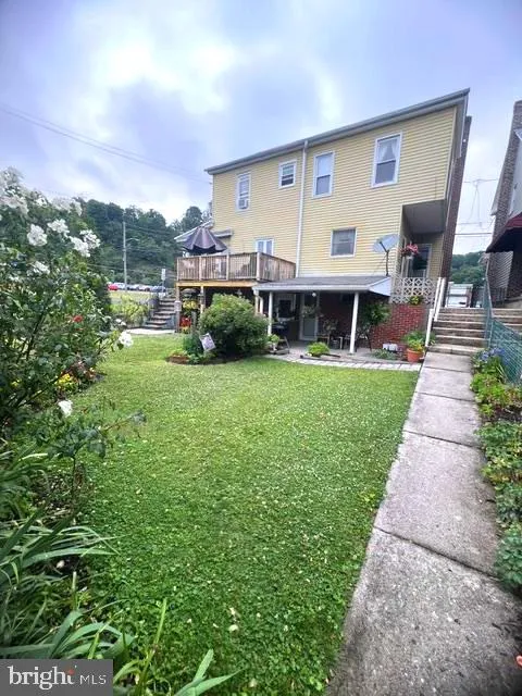 317 CENTRE AVE Schuylkill Haven, PA 17972