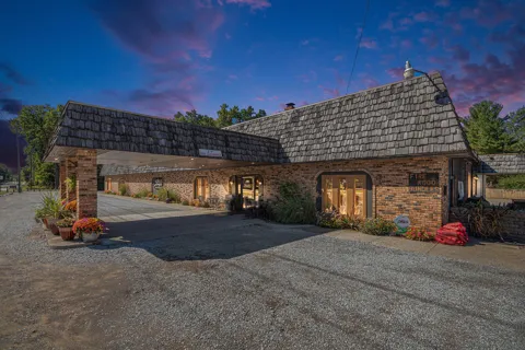 16710 Lakeshore Road