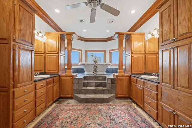 7419 SECRETARIAT LN Fair Oaks Ranch, TX 78015
